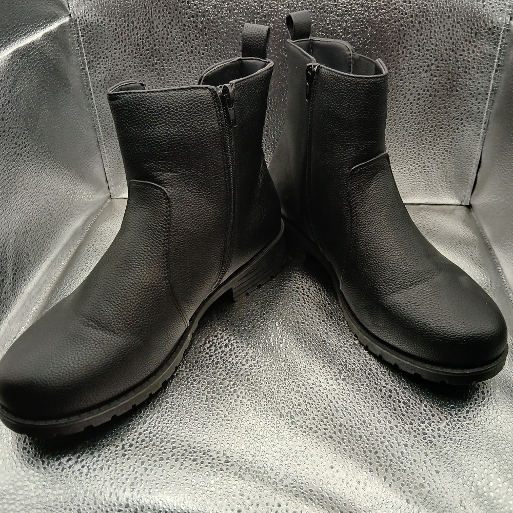 NEW Mudd Black Ankle Boots Women's Size 8.5